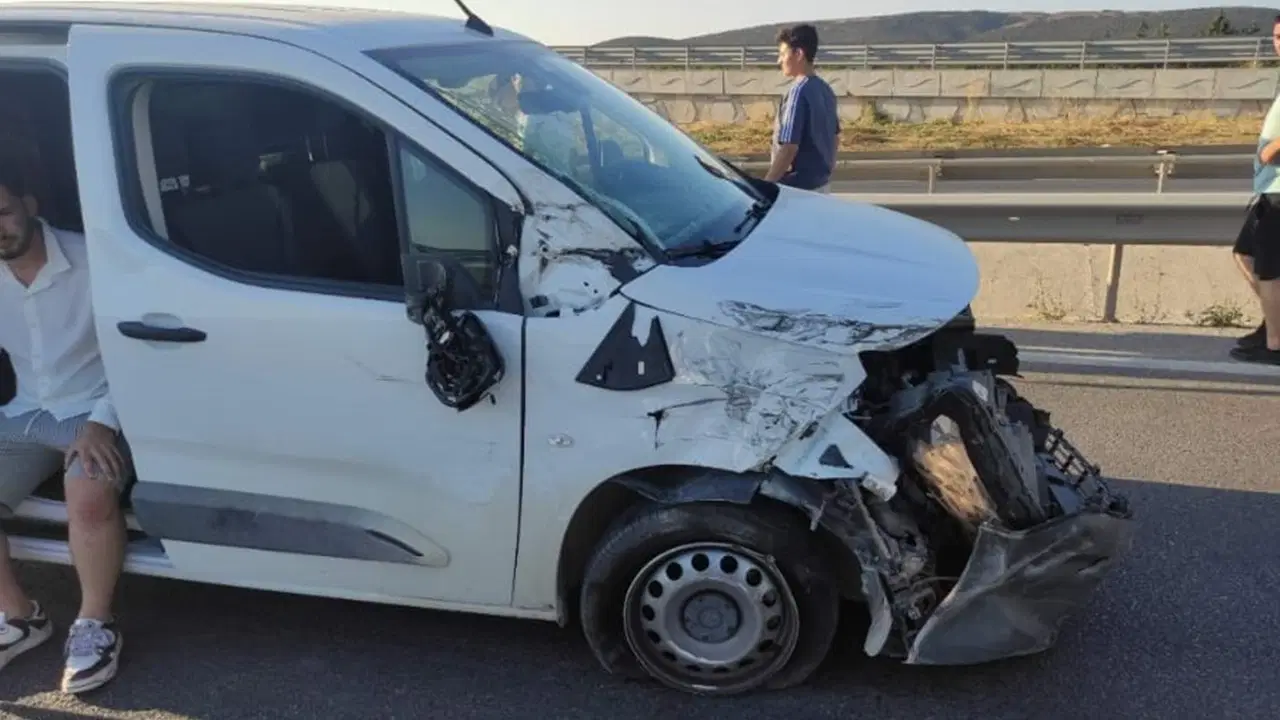 Balıkesir Yolunda Çok Araçlı Kaza: Bir Yaralı