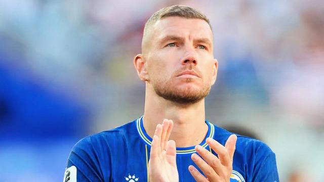 Edin Dzeko'dan Sürpriz Karar: Milli Takım Kariyerini Noktaladı