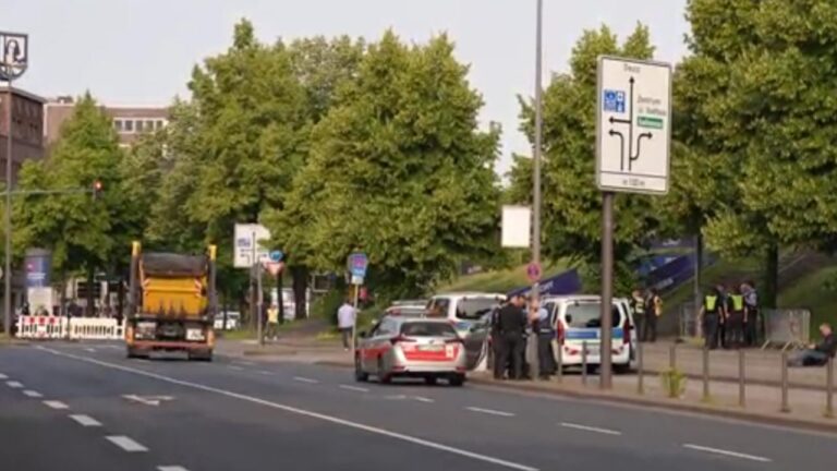 Almanya’da İkinci Dünya Savaşı’nın 3 bomba imhası için 20 bin kişi serbest bırakıldı